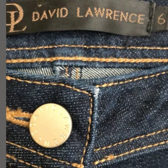 David Lawrence Mid Rise Boot Cut Jeans Size 6 - Picture 4 of 7